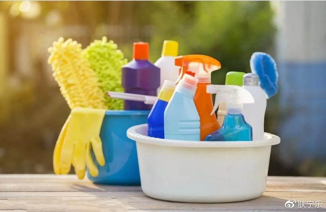 危險！這些常見日用品會刺激銀屑病，紡織品尤為關鍵